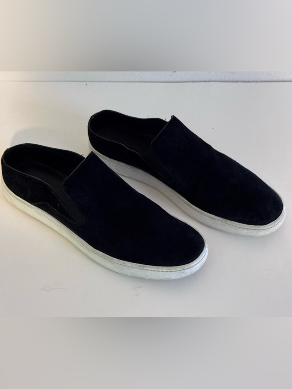 Vince Women’s Black Suede Verrell Slip-On Mule Luxury Sneakers Size 8